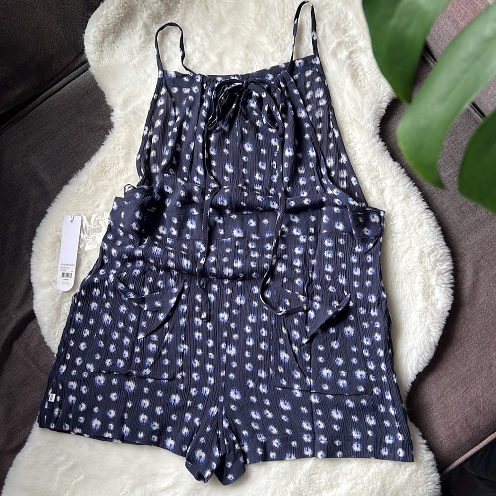 NWT Sisstrevolution Shoal Bay Woven Romper Size L